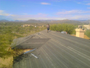 expert-allstate-phoenix-roofers-installing-tile-roof